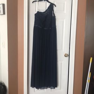 Lace David’s bridal bridesmaid dress